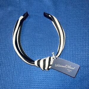 Universal Thread Striped Black and White Headband